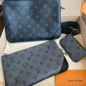Louis Vuitton Trio Messenger